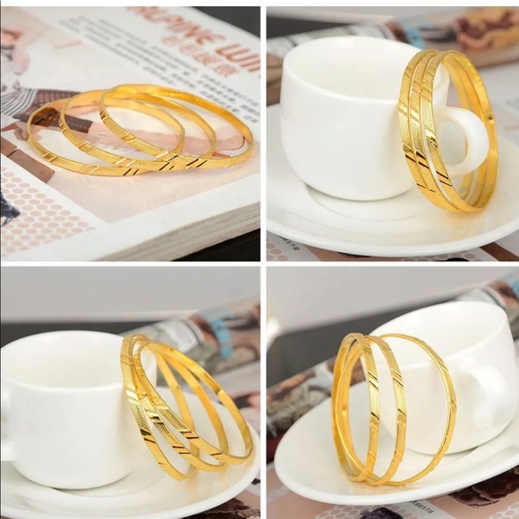 NEW {3pc-} children’s gold bangle bracelets - Picture 5 of 5